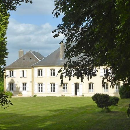 Maison D'Hotes Le Chateau De Puxe Exterior foto